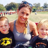Nicole Hollingsworth Photo 11