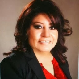 Rachel Guzman Photo 33