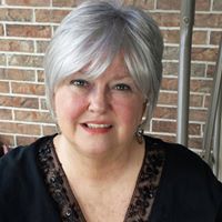 Carolyn Douglas Photo 5