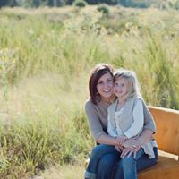 Julie Carnes Photo 21