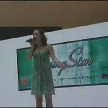 Amy Nunez Photo 33