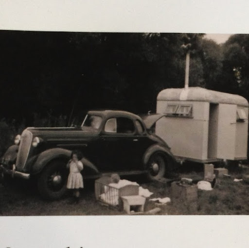 Joan Leach Photo 7