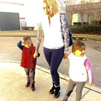 Jazmin Robles Photo 2