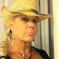 Suzanne Lynch Photo 44