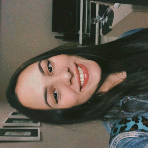 Carolina Muniz Photo 16