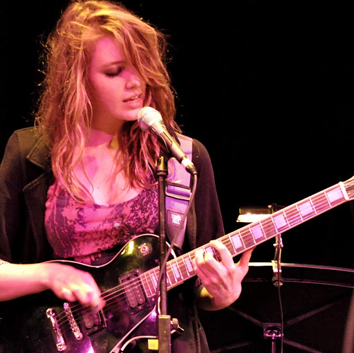 Emily Higgins Photo 31