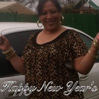 Susie Rosales Photo 14