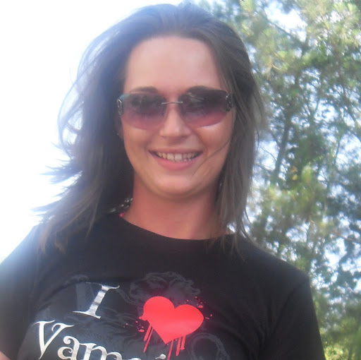 Katherine Fisher Photo 42
