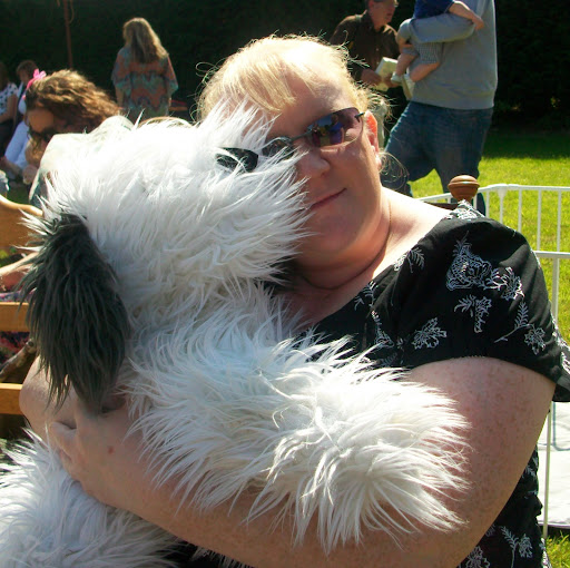 Cheryl Jones Photo 21