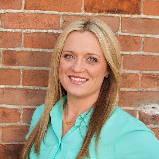 Sarah Scruggs Photo 30
