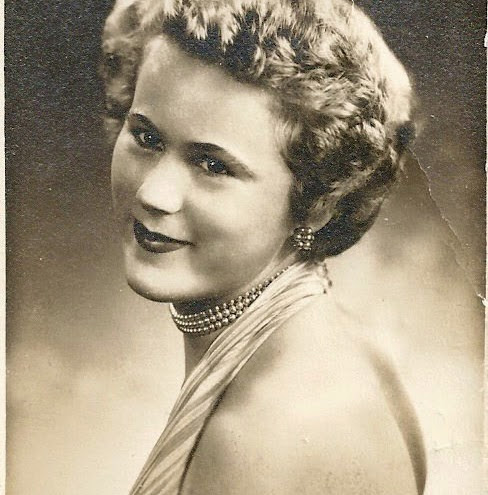 Clara King Photo 35