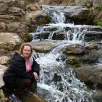 Anne Wyatt Photo 18