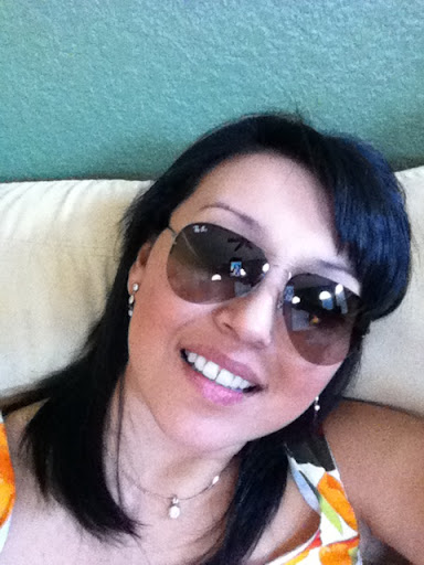 Debora Fuentes Photo 16