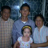 Eddie Robles Photo 10