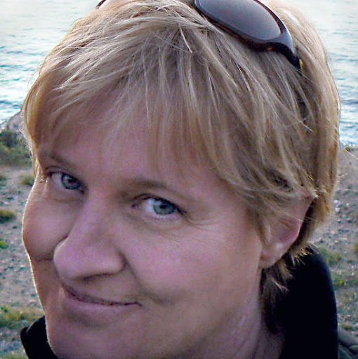 Rachel Garrison Photo 36