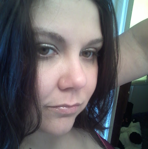 April Hull Photo 5