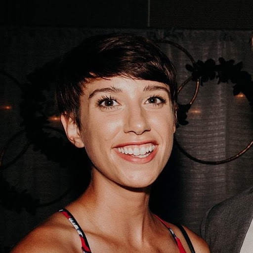 Samantha Callahan Photo 32