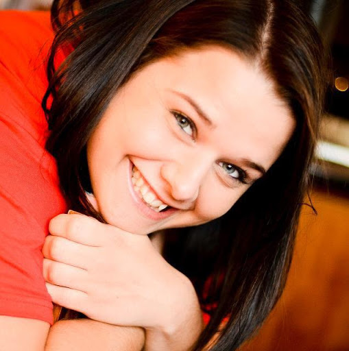 Victoria Curtis Photo 19