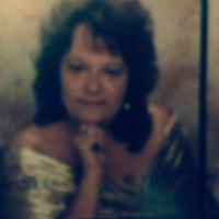 Faye Simmons Photo 12