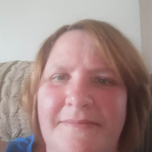 Shelley Walker Photo 33