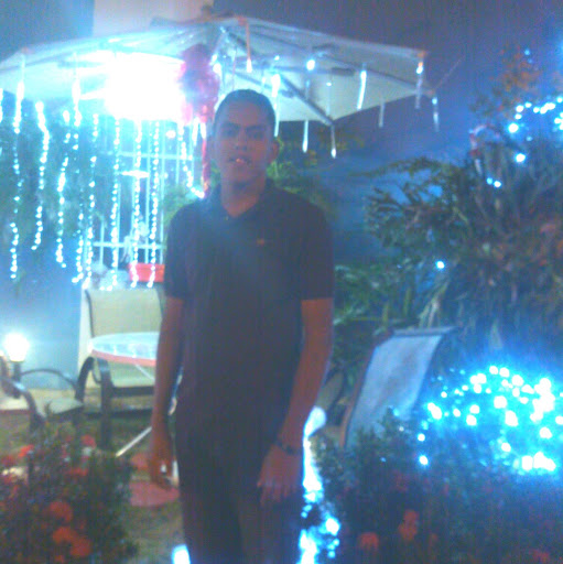 Oscar Castillo Photo 24