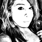 Alyssa Gonzalez Photo 40