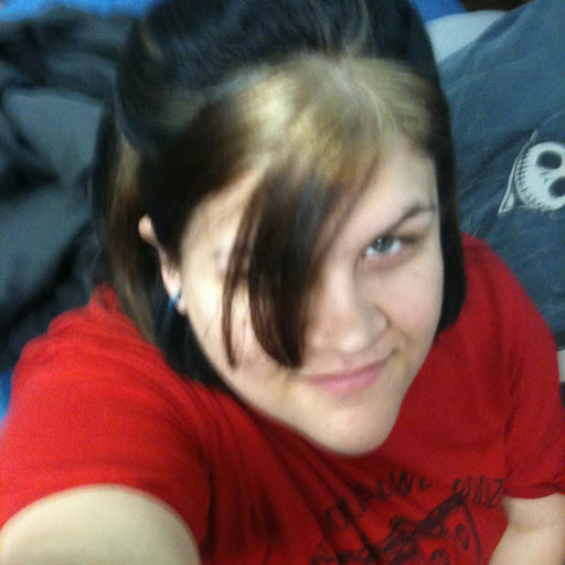 Heather Champagne Photo 30