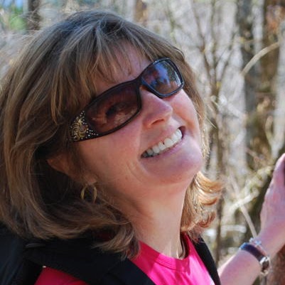 Laurie Mclaughlin Photo 24