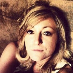 Heather Billings Photo 28