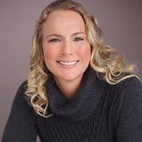 Anna Cavanaugh Photo 24