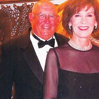 Carolyn Montgomery Photo 23