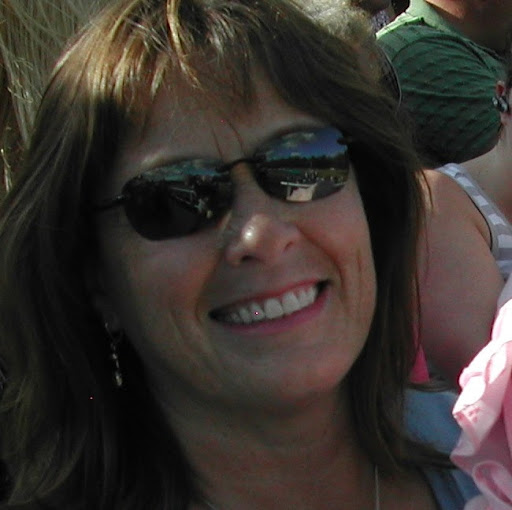 Laurie Schneider Photo 11