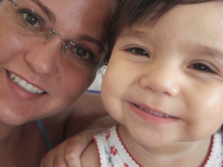 Joyce Garcia Photo 7