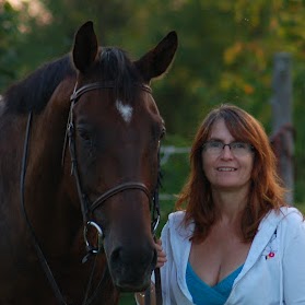 Michelle Hebert Photo 33