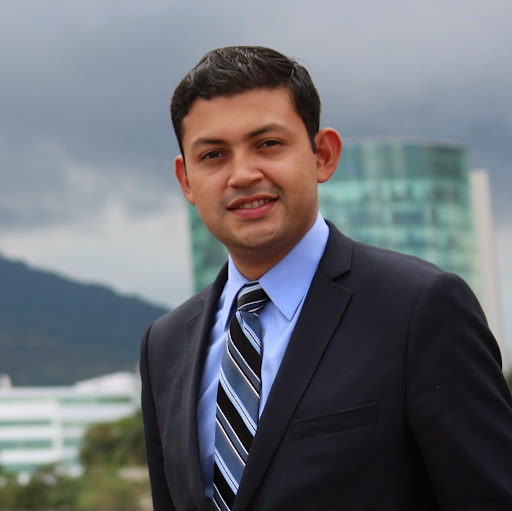 Luis Samayoa Photo 37