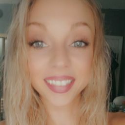 Anna Townsend Photo 15