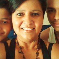 Janet Cruz Photo 24