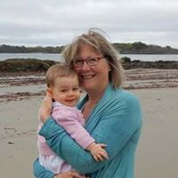 Elaine Brooks Photo 32
