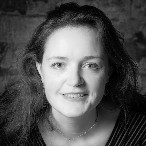 Louise Houston Photo 2