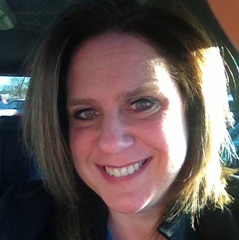 Ellen Lowe Photo 16