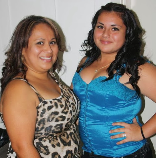 Linda Bernal Photo 6