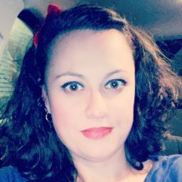 April Higgins Photo 17