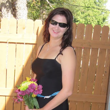 Deborah Larson Photo 36
