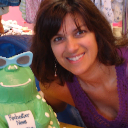 Renee Perkins Photo 10