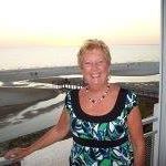 Martha Roberts Photo 41