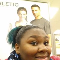 Alexis Cheek Photo 13