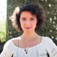 Julia Ebert Photo 2