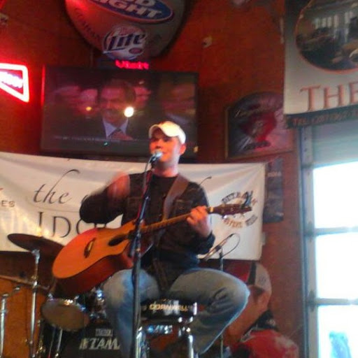 Jason Breedlove Photo 28