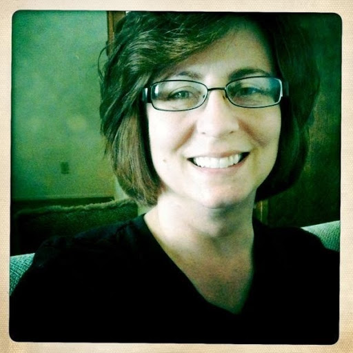 Kelli Brown Photo 10