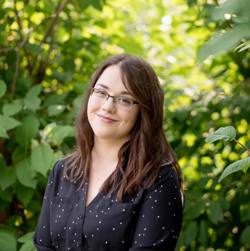 Lindsay Erickson Photo 15